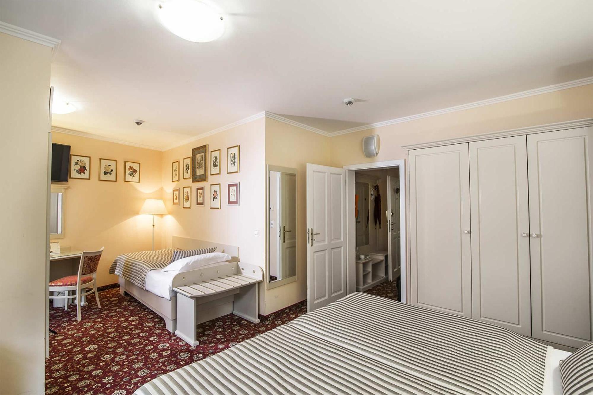 Karlsbad Grande Madonna Hotell Eksteriør bilde