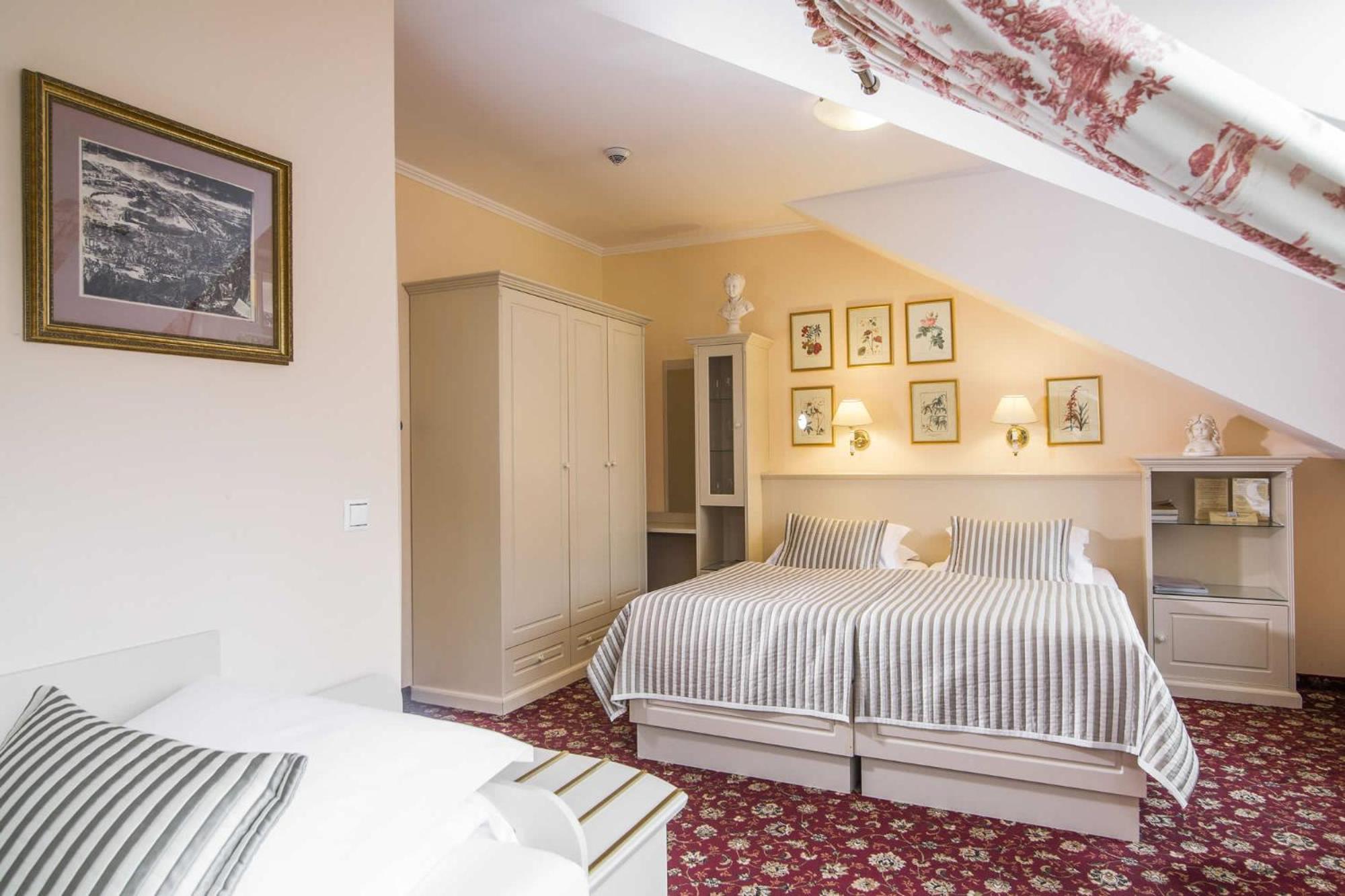 Karlsbad Grande Madonna Hotell Eksteriør bilde