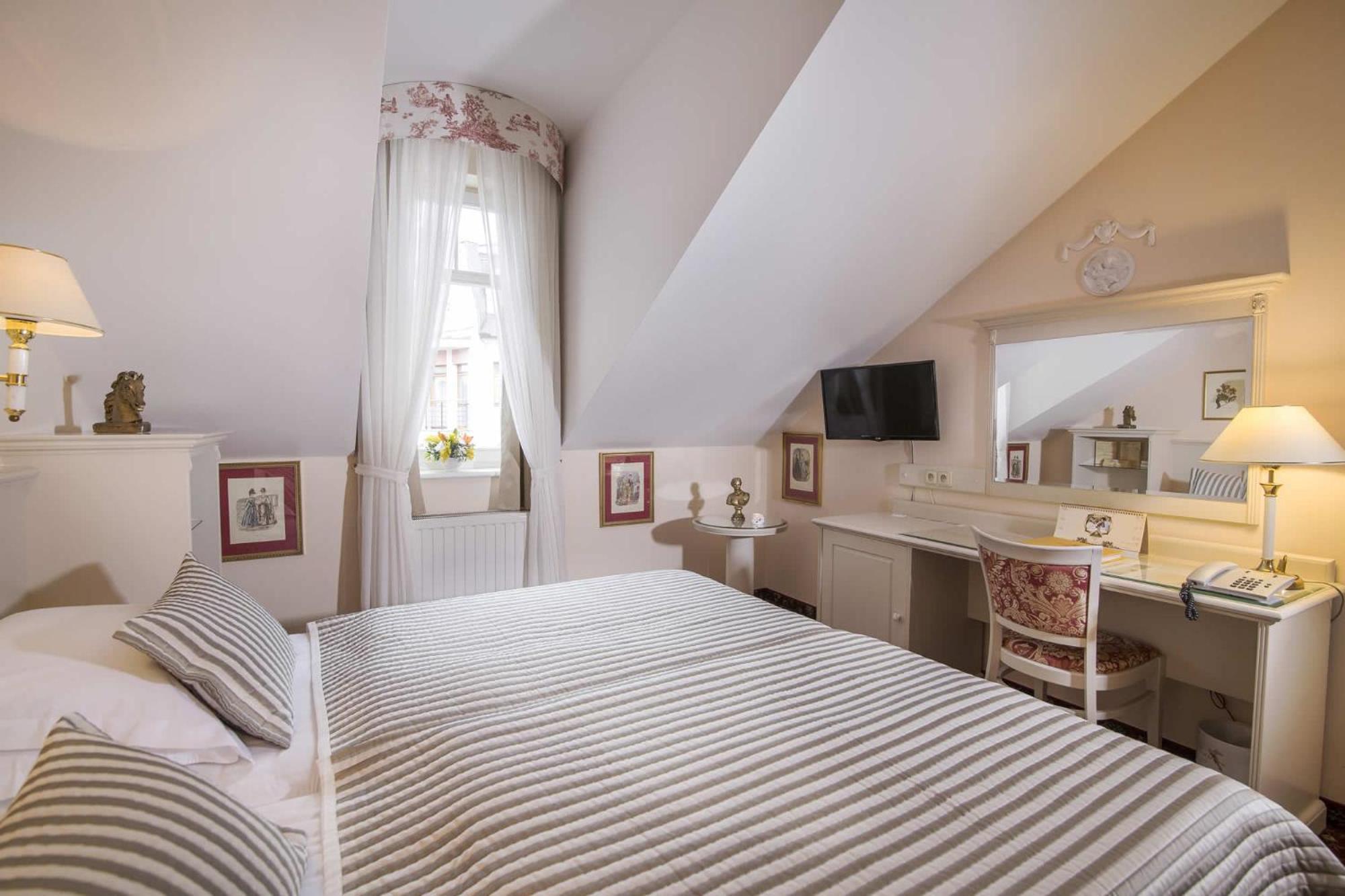 Karlsbad Grande Madonna Hotell Eksteriør bilde