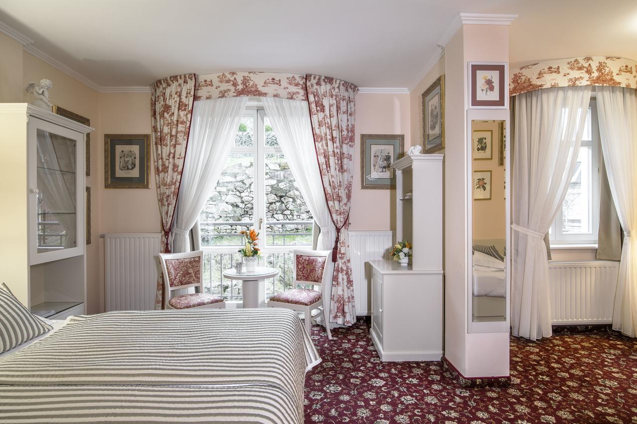 Karlsbad Grande Madonna Hotell Eksteriør bilde
