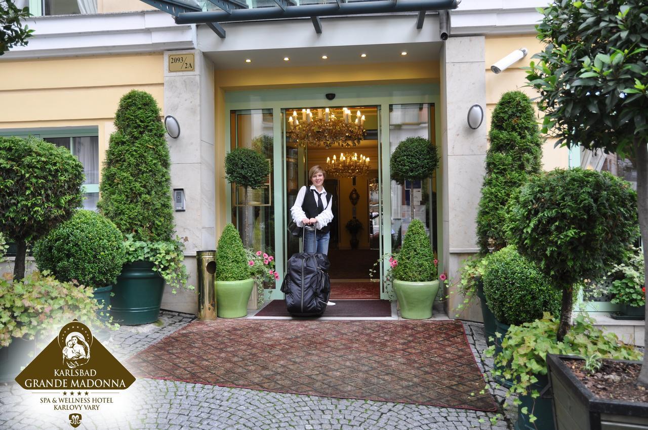 Karlsbad Grande Madonna Hotell Eksteriør bilde
