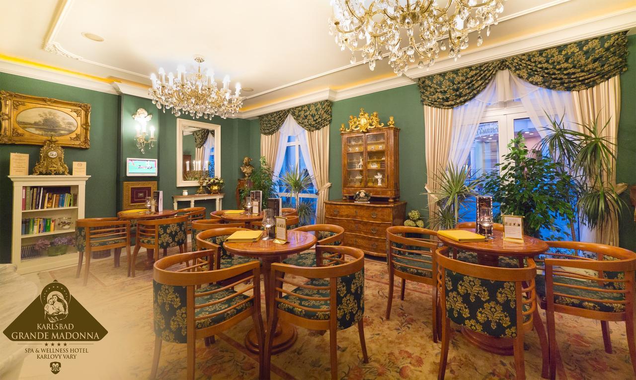 Karlsbad Grande Madonna Hotell Eksteriør bilde